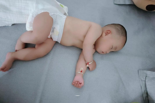张掖宝宝发烧可以喝牛奶吗